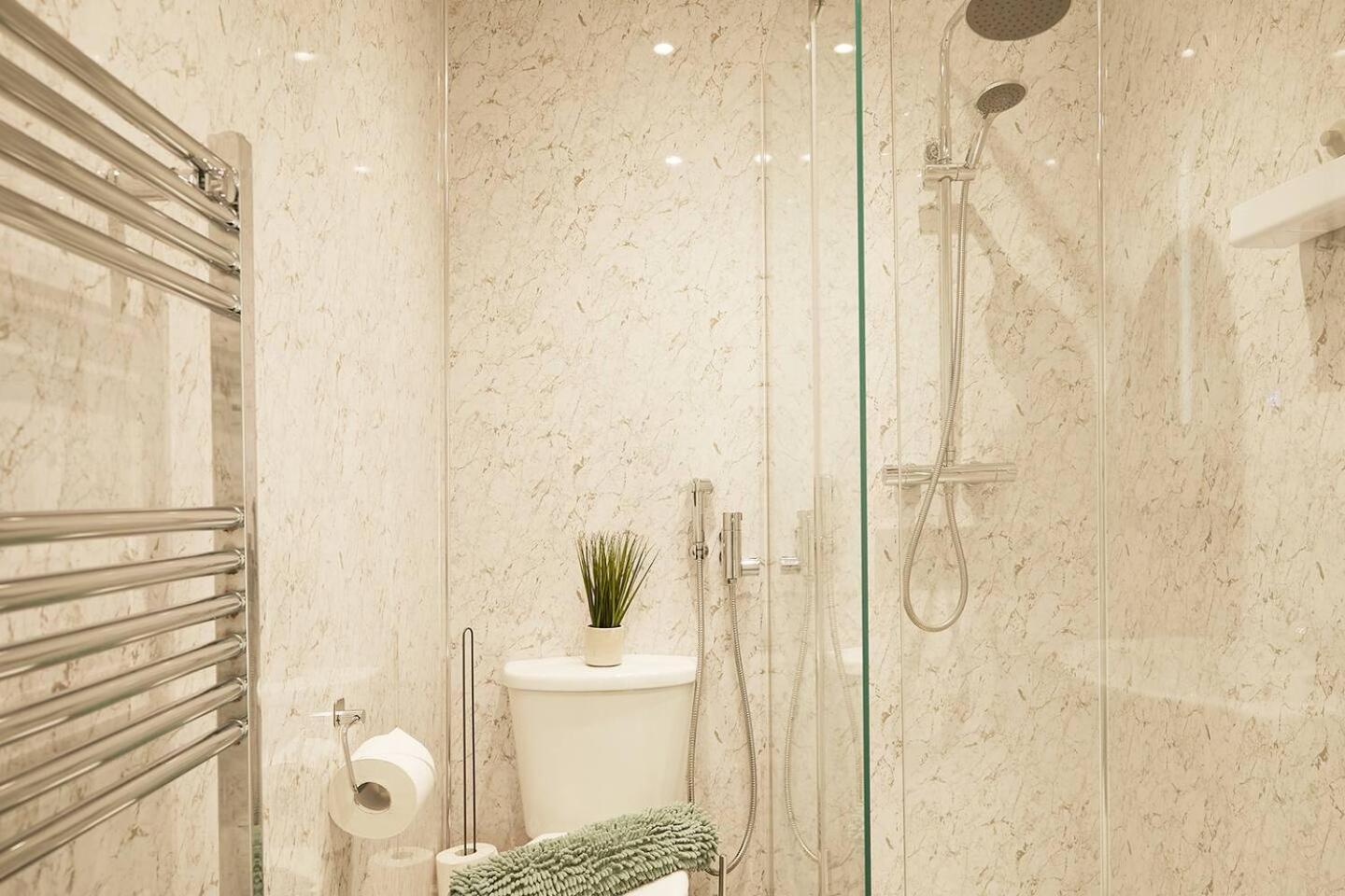 Sea View Serenity Breath Taking Sea View Sleeps 4 Scarborough Eksteriør billede